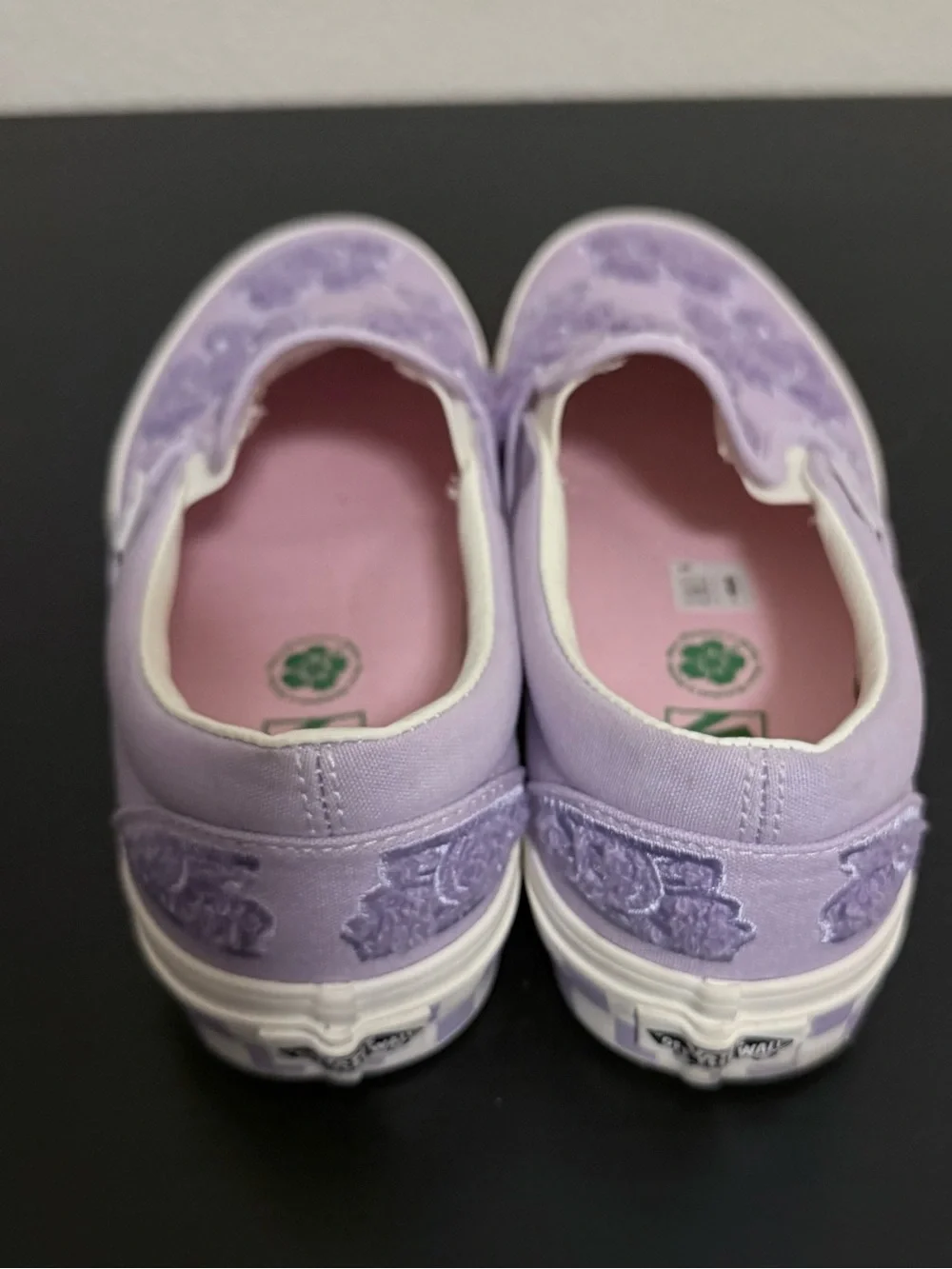 Vans Emma Mulholland On Holiday Classic Slip-On M  7 , W 8.5. Purple Floral Chen
